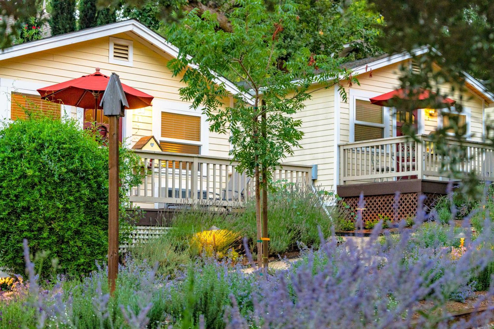 Aurora Park Cottages Калистога Экстерьер фото
